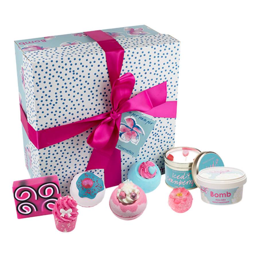 Bomb Cosmetics - Pamper Hamper Gift Pack - Sorted Gifts